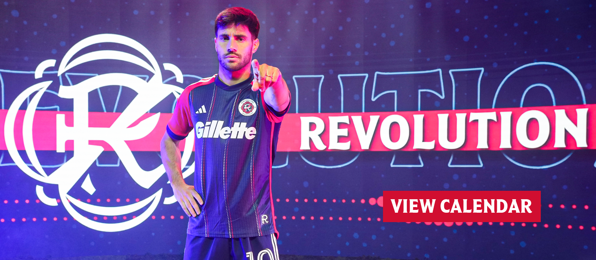 Carles Gil pointing at the camera with text that reads view calendar.